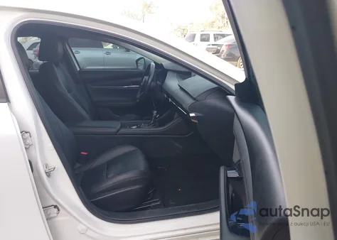 2019 Mazda Mazda3 Preferred Package z USA, uszkodzony, nr VIN 3MZBPADL0KM107920